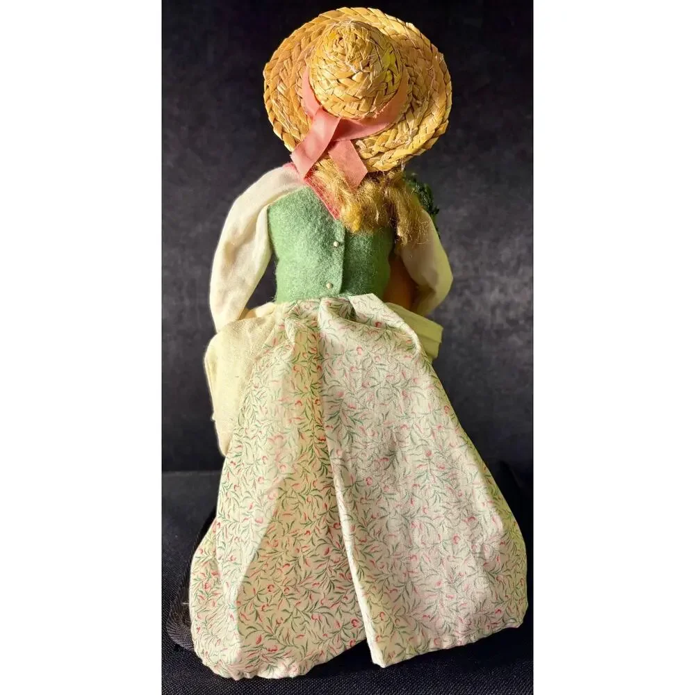 Byers Choice Williamsburg Colonial Woman With Topiary Signed and Dated 2001